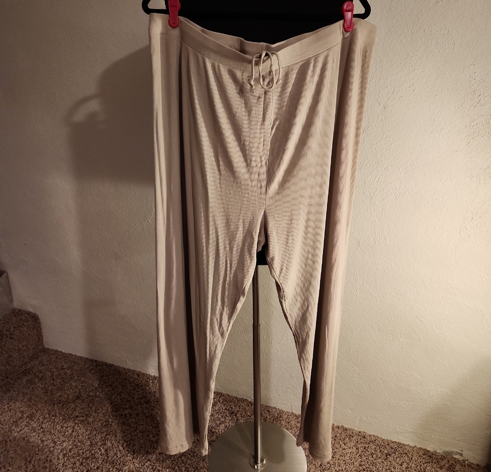 SKIMS Lounge Pants Light Neutral Size 3X Modal
